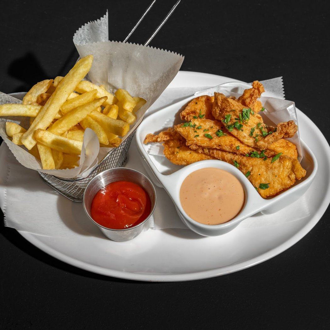 SkyBox Sports Bar 1