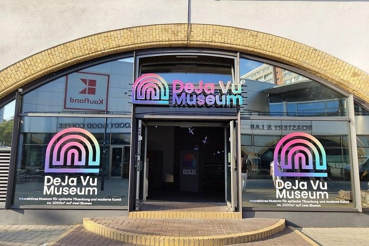 Berlin's DeJa Vu Museum Ticket and Digital City Tour