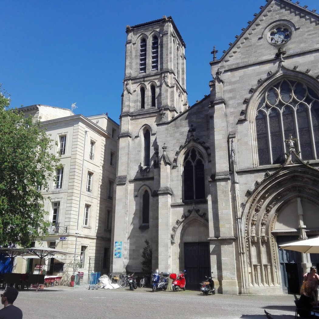 Pl. Saint-Pierre 2