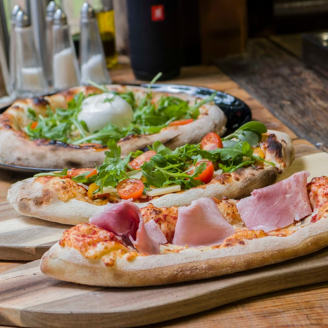 Guinguette Pizzeria - La Bélière Loisirs 1