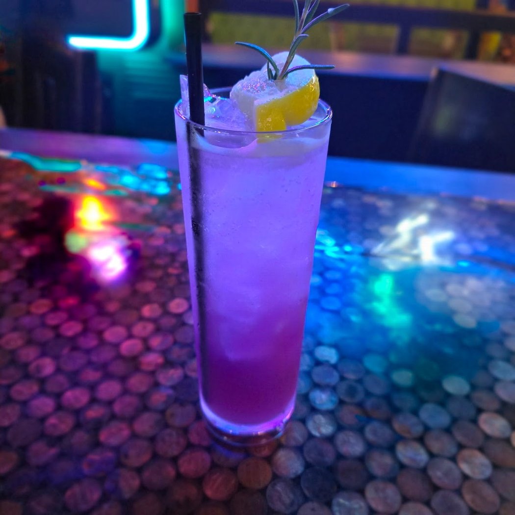 KARAOKE AT LUCY BLUES 1