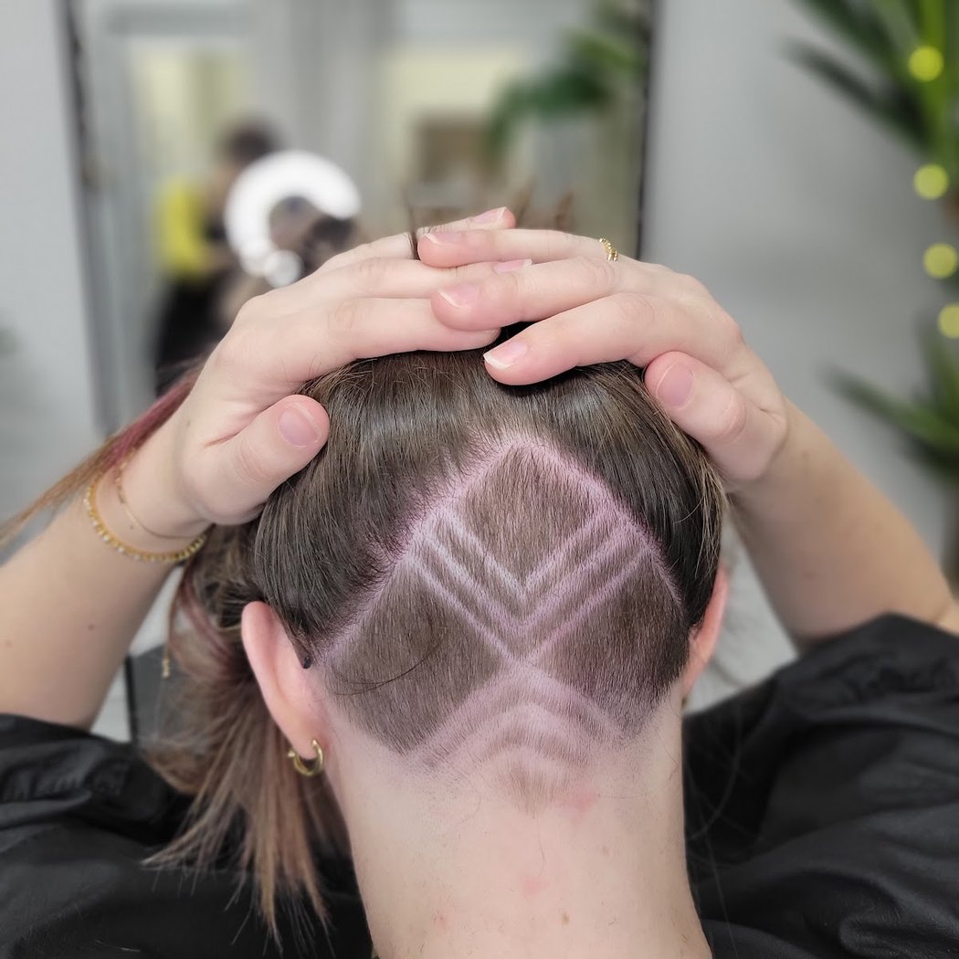 Prism Salon 2