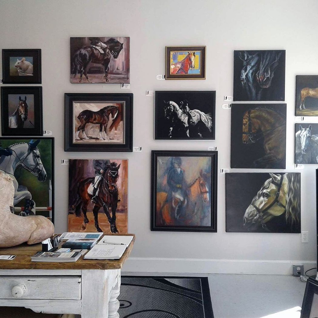 Equis Art Gallery 3