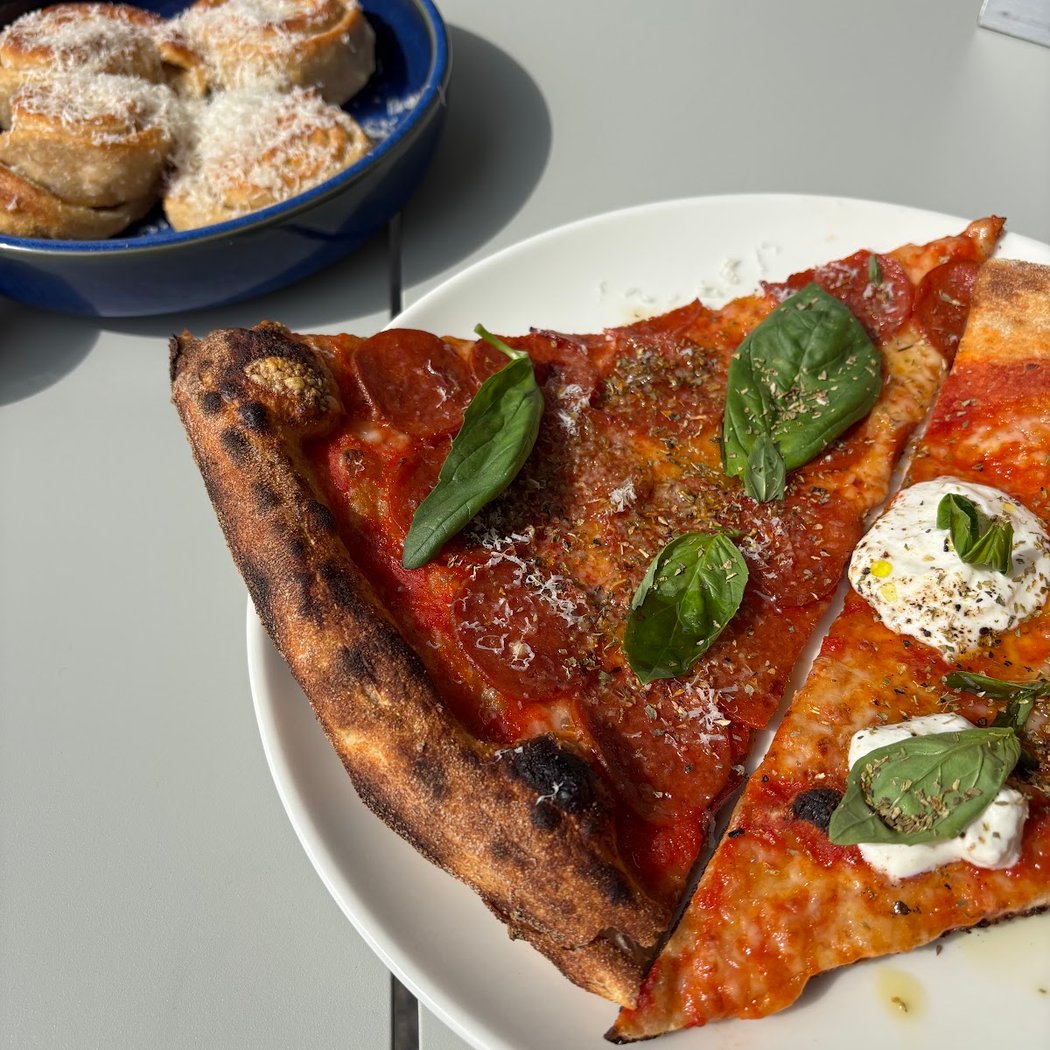 NEW YORK SLICE CLUB Opening in den Alsterarkaden 1