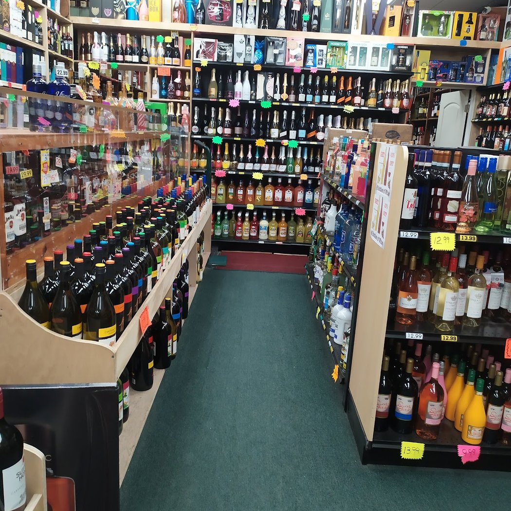 Arrow Wine & Liquor 3