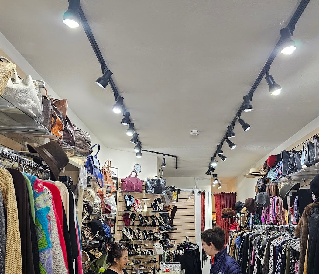 Margoth Consignment Shop 4