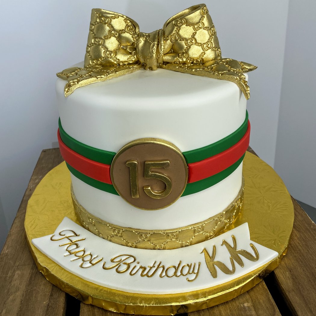 The Cake Queen & Coffee Bar 3