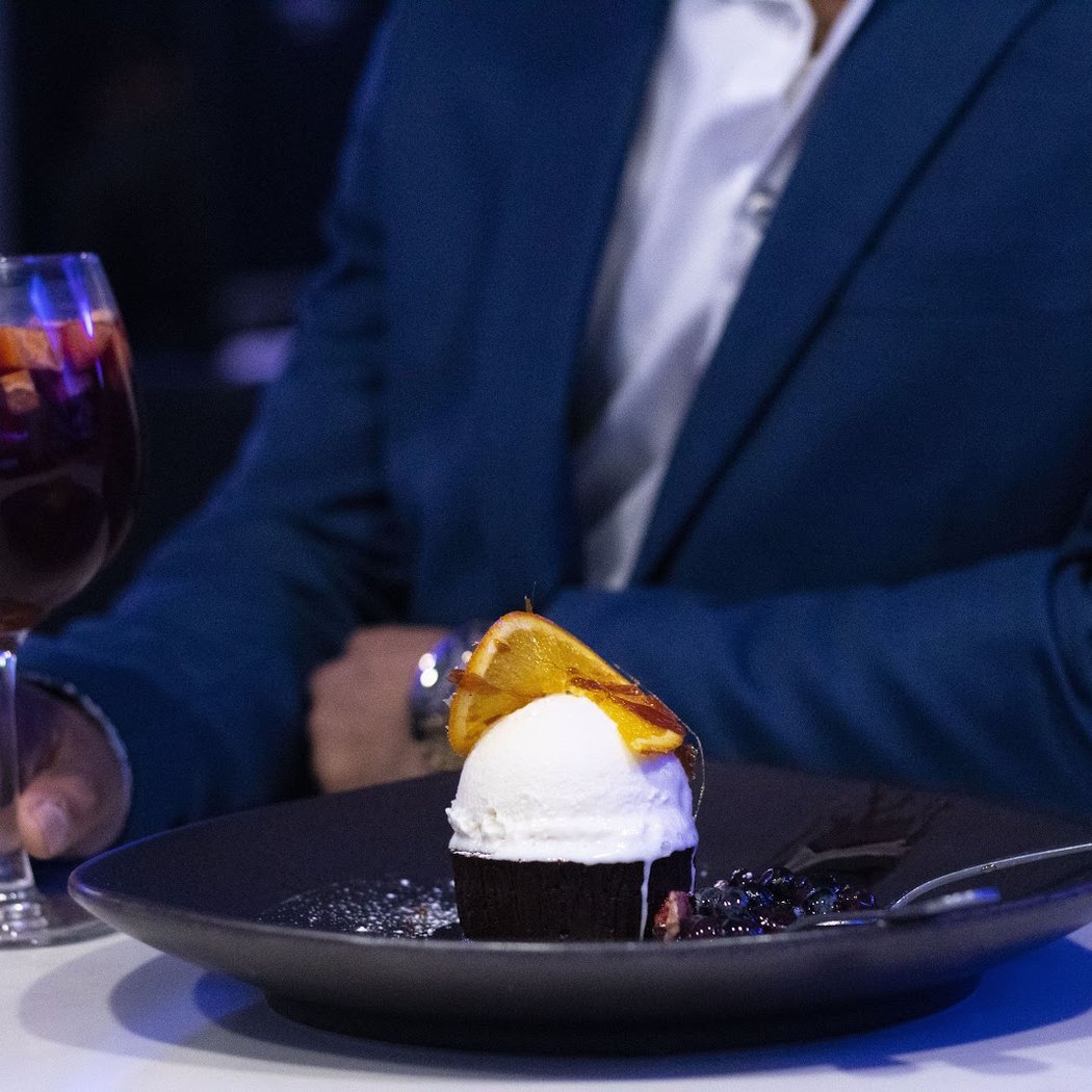 Vibras Restaurant & Lounge 3