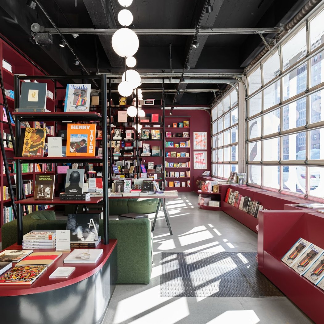 Ursula Bookshop 1