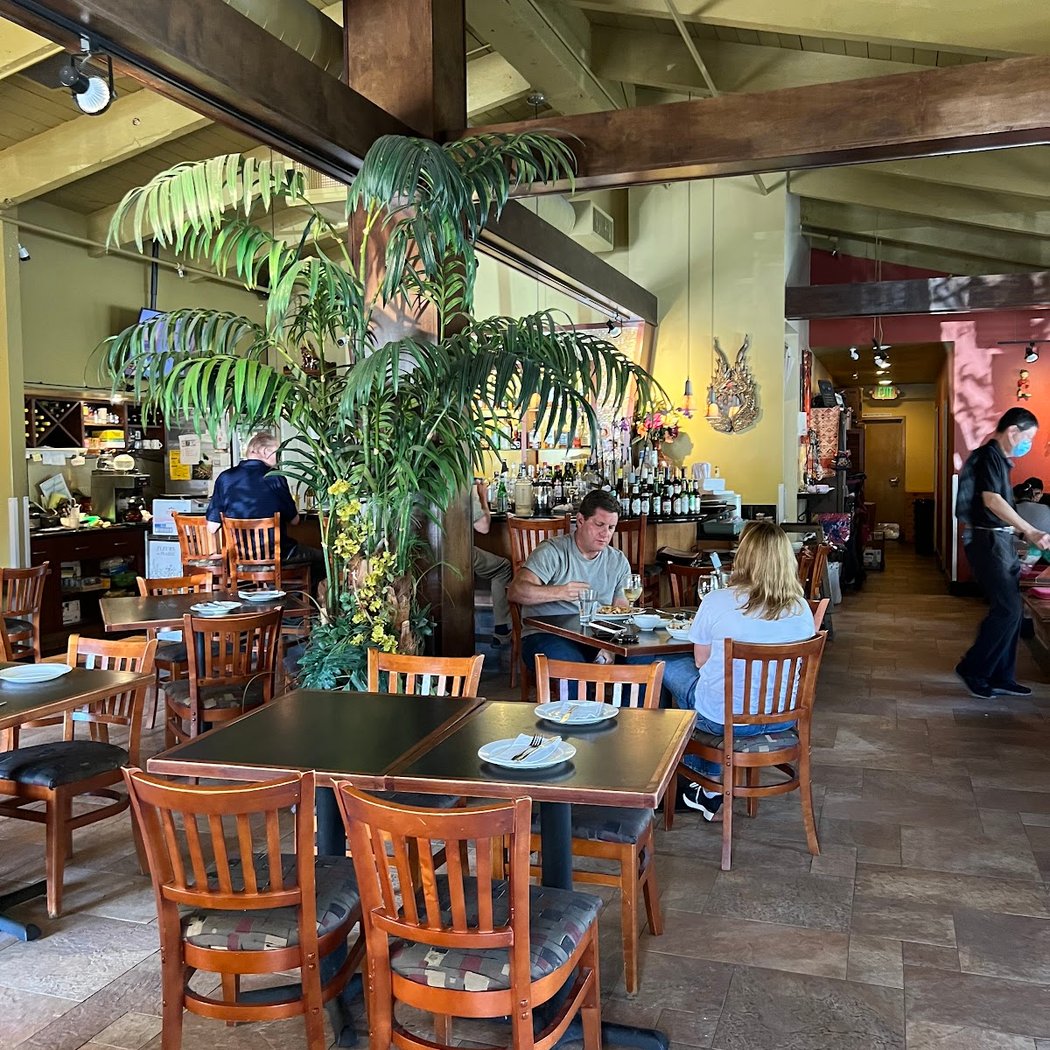 Thep Lela Thai Restaurant 3
