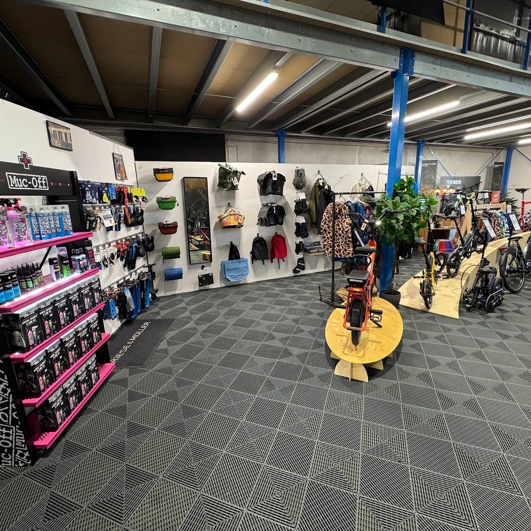 Bike Center | Vélos électriques & accessoires depuis 2005 3