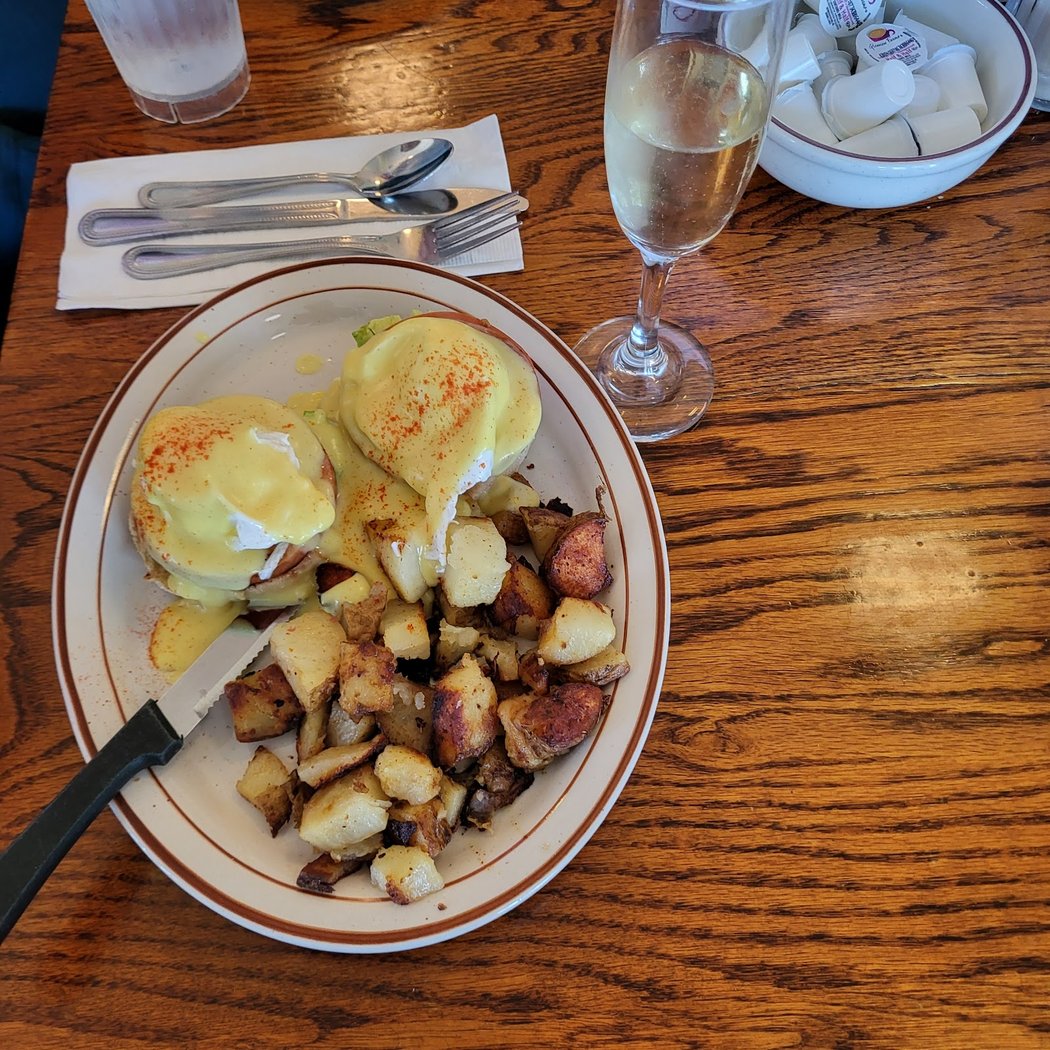 Evy’s Omelette Express 1