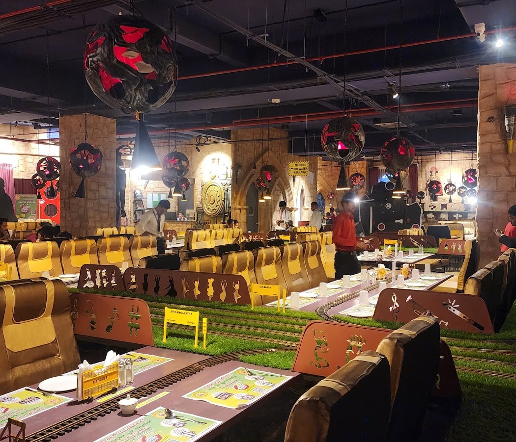 PLATFORM 65 -TRAIN THEME RESTAURANT 3