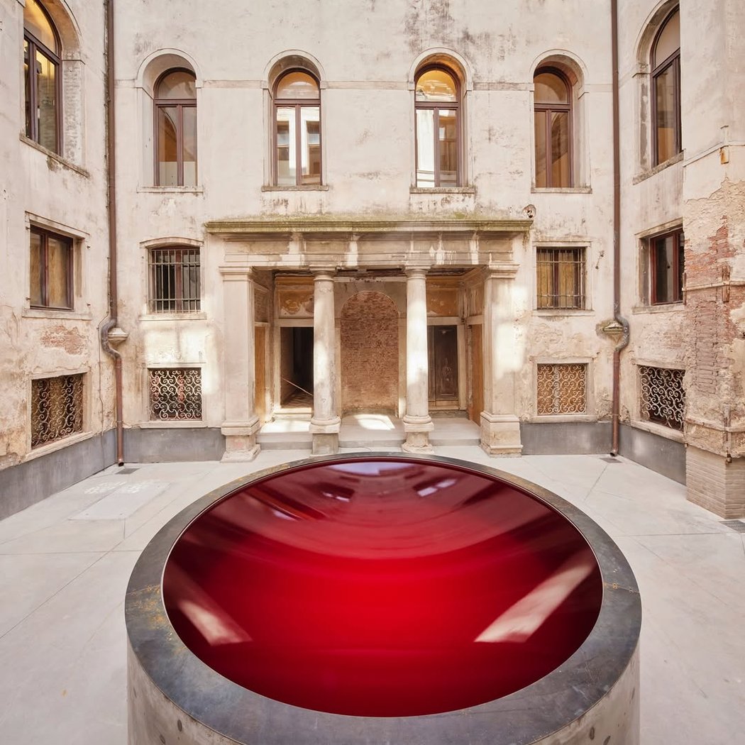 Anish Kapoor exhibition 1