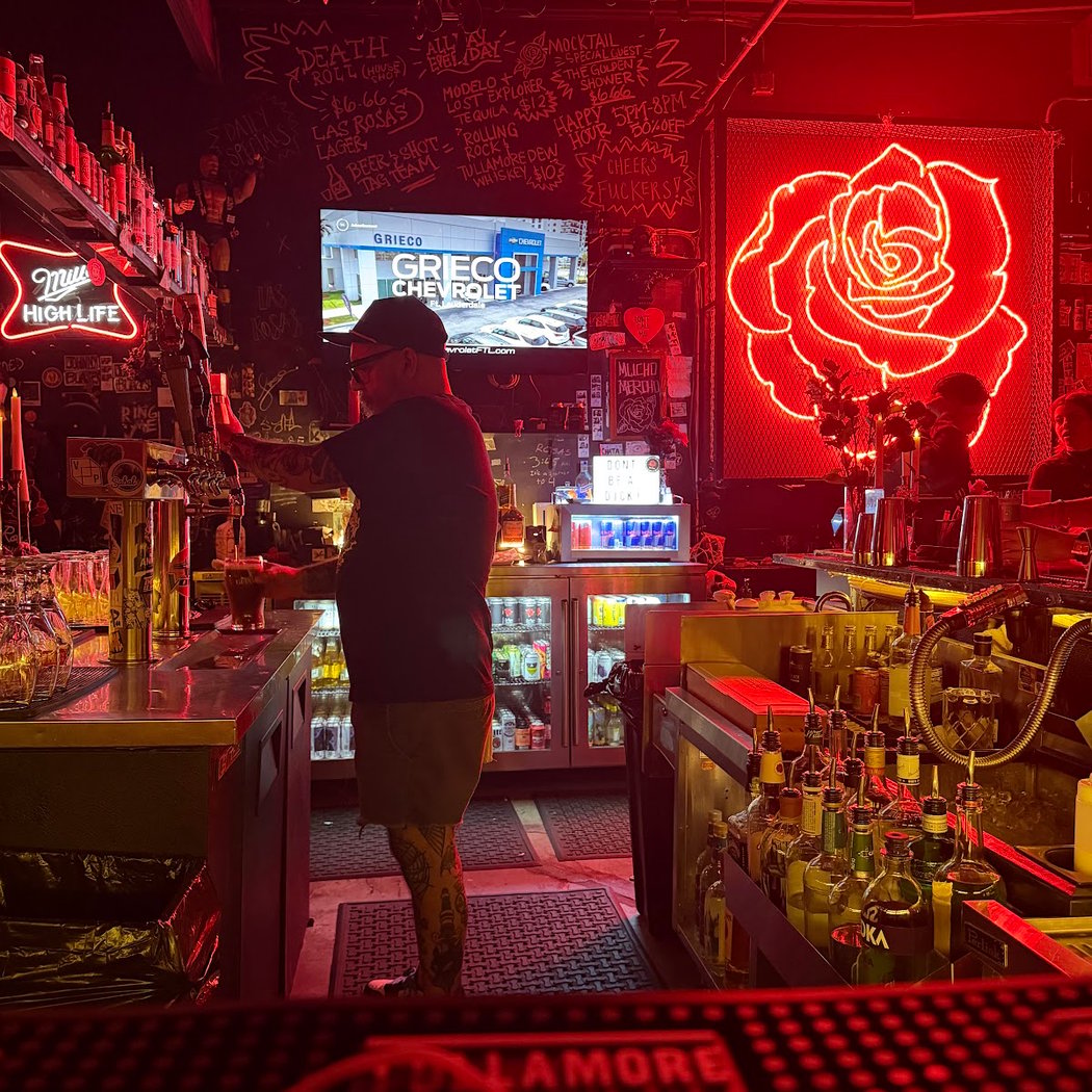 Las Rosas 3
