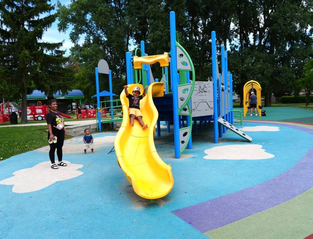 Scarlet's Playground 3