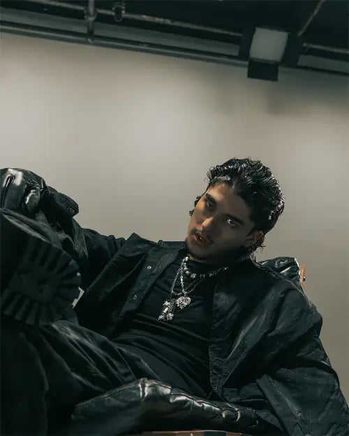 Dakeez 1