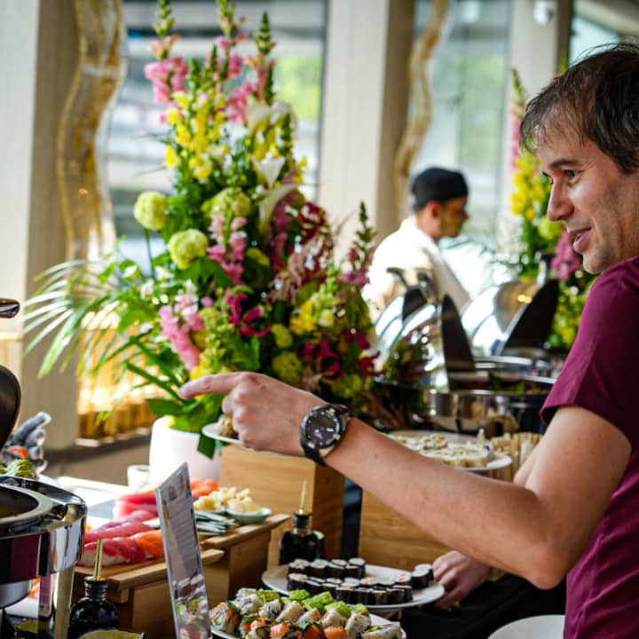 Brunch croisière à volonté sur la Seine 3