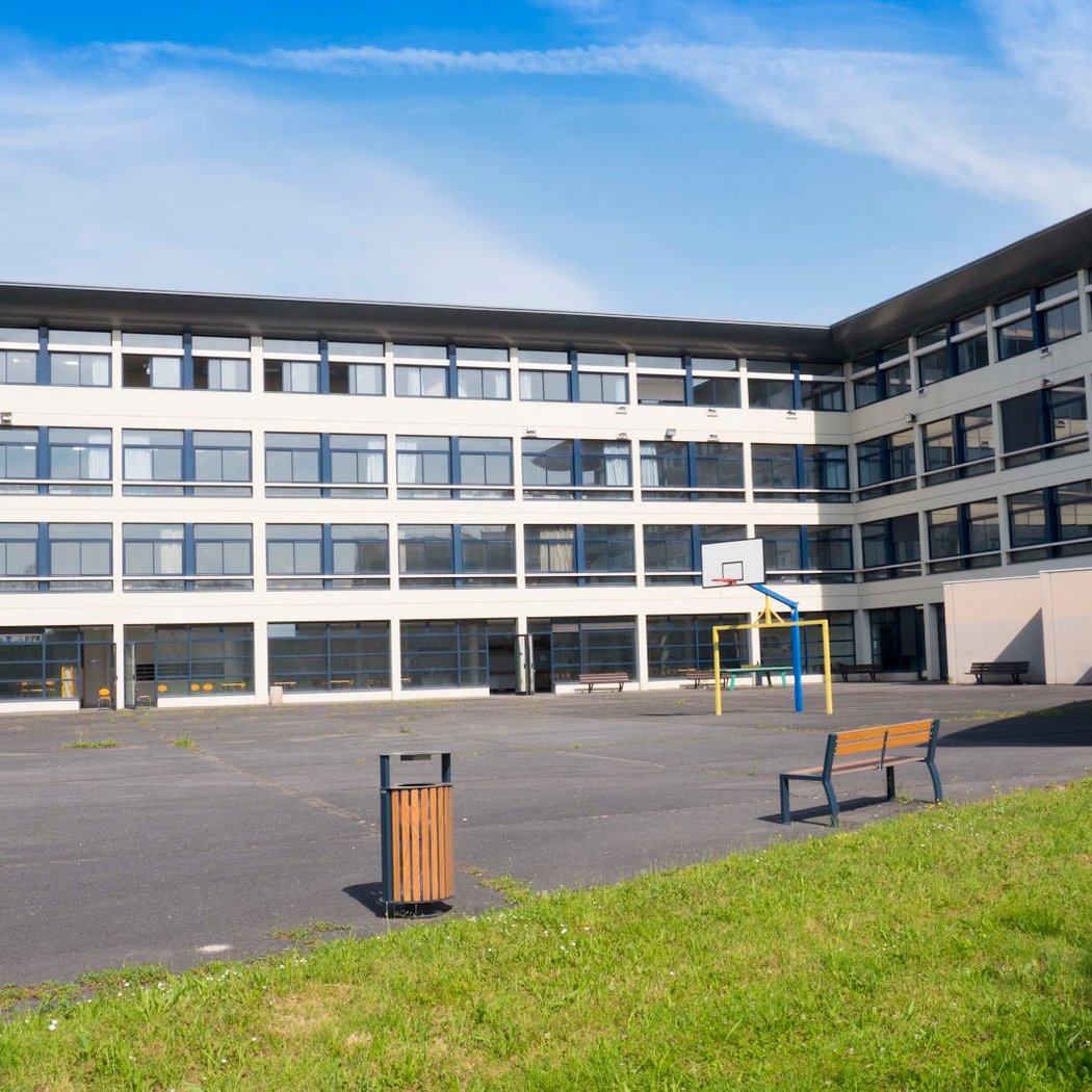 IUT de CERGY-PONTOISE 4