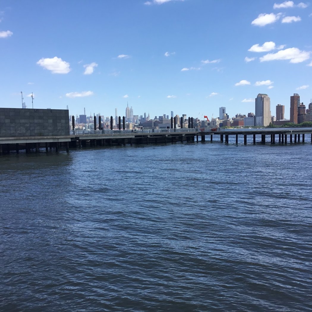 Hudson River Waterfront Walkway 3