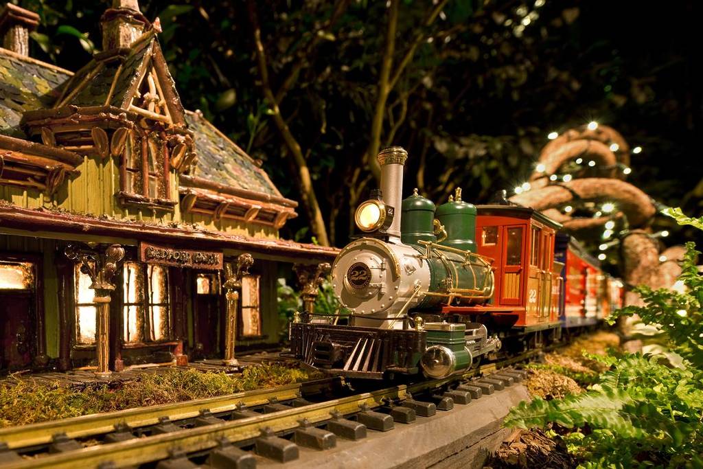 Holiday Train Show, NYBG 1