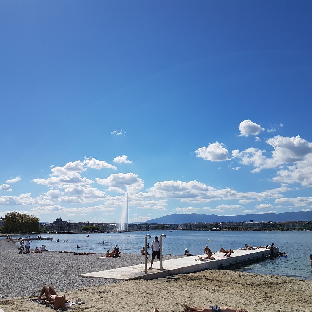 Plage des Eaux-Vives 1