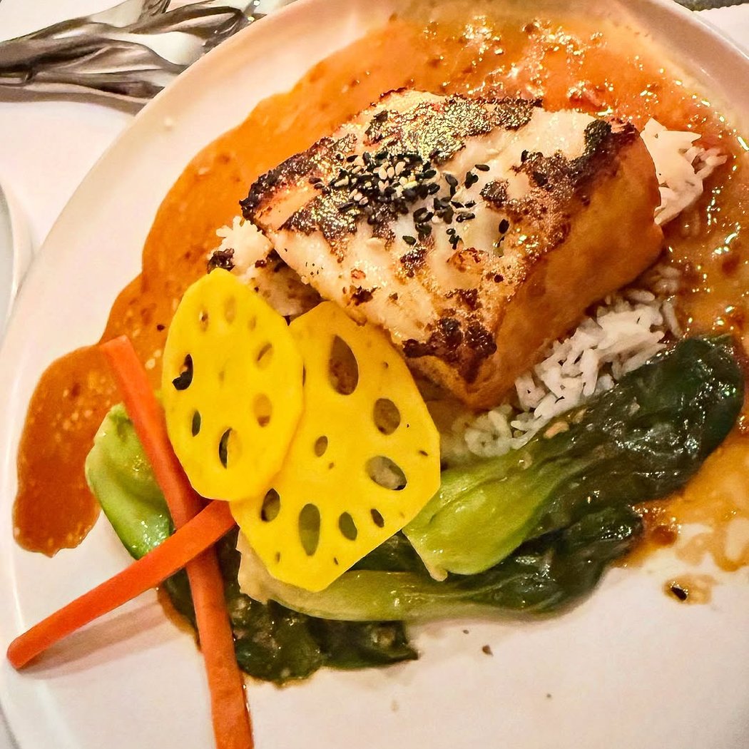 Eight4Nine Restaurant & Lounge 1