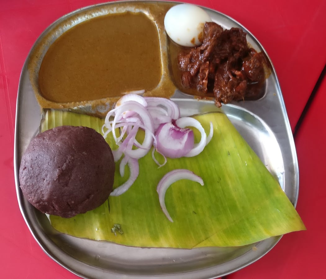 Gowdru Mane Oota 3