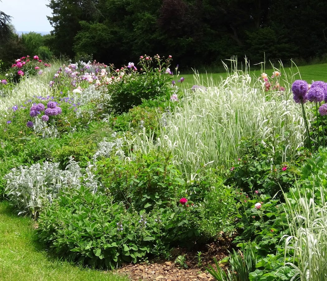 Bionnay Garden 2