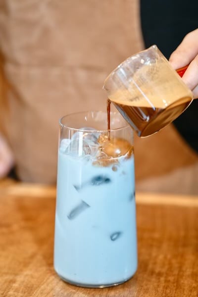 Blue Brown Cafe 1