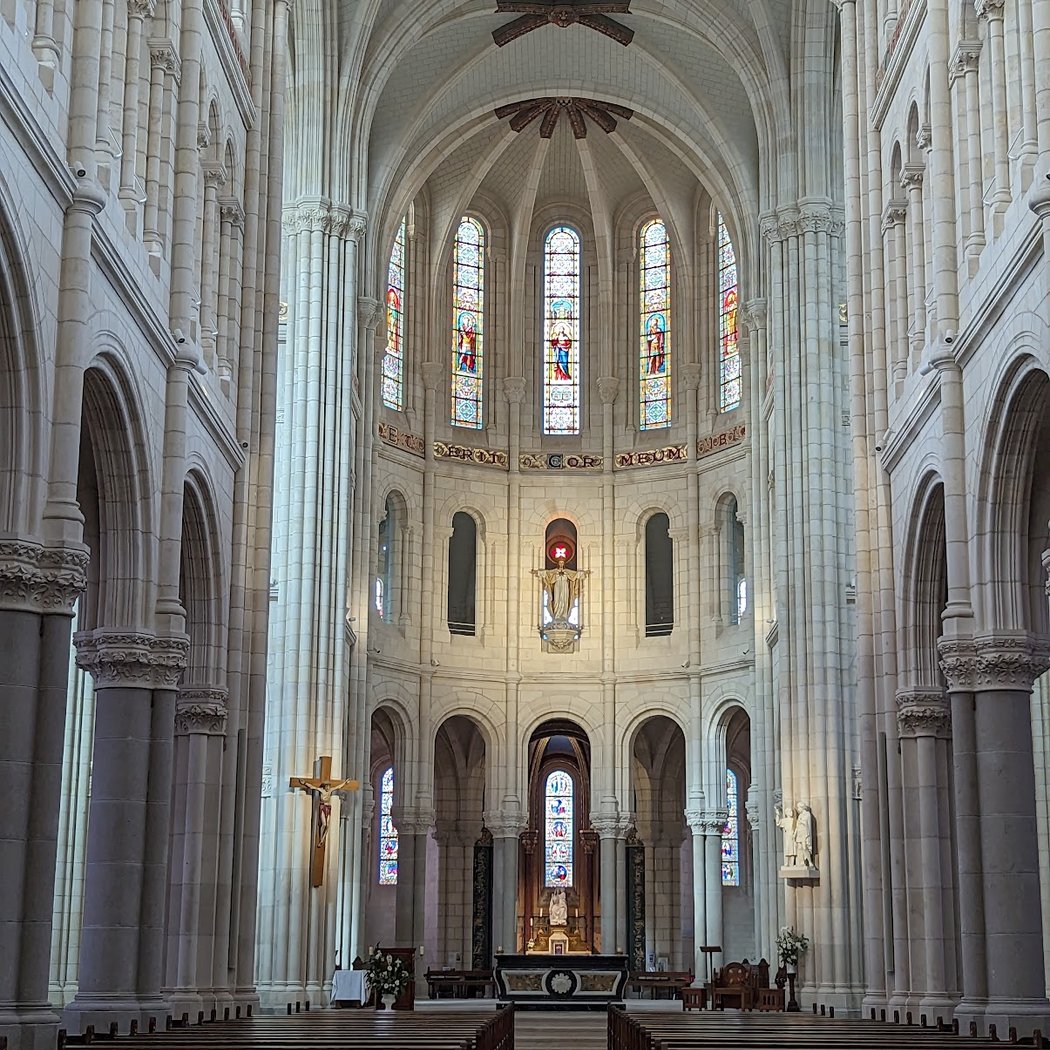 Basilica of St. Donatian and St. Rogatian 1