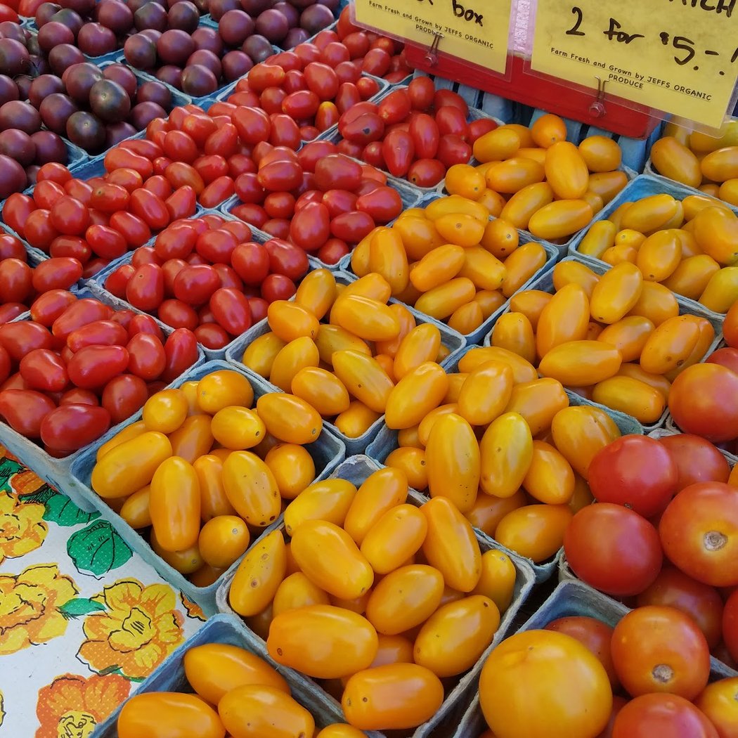 Saturday Farmers Market 1