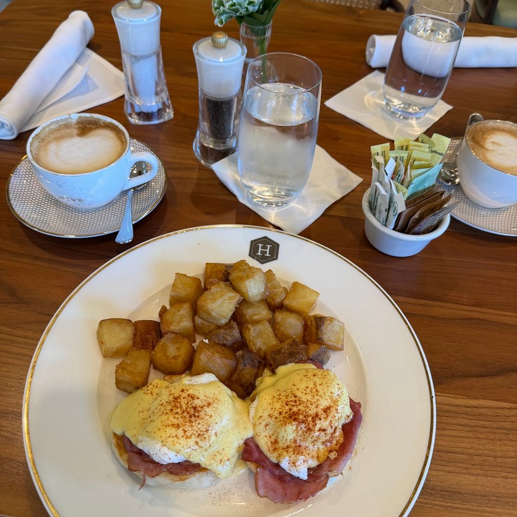 HIVE Bakery & Cafe 3