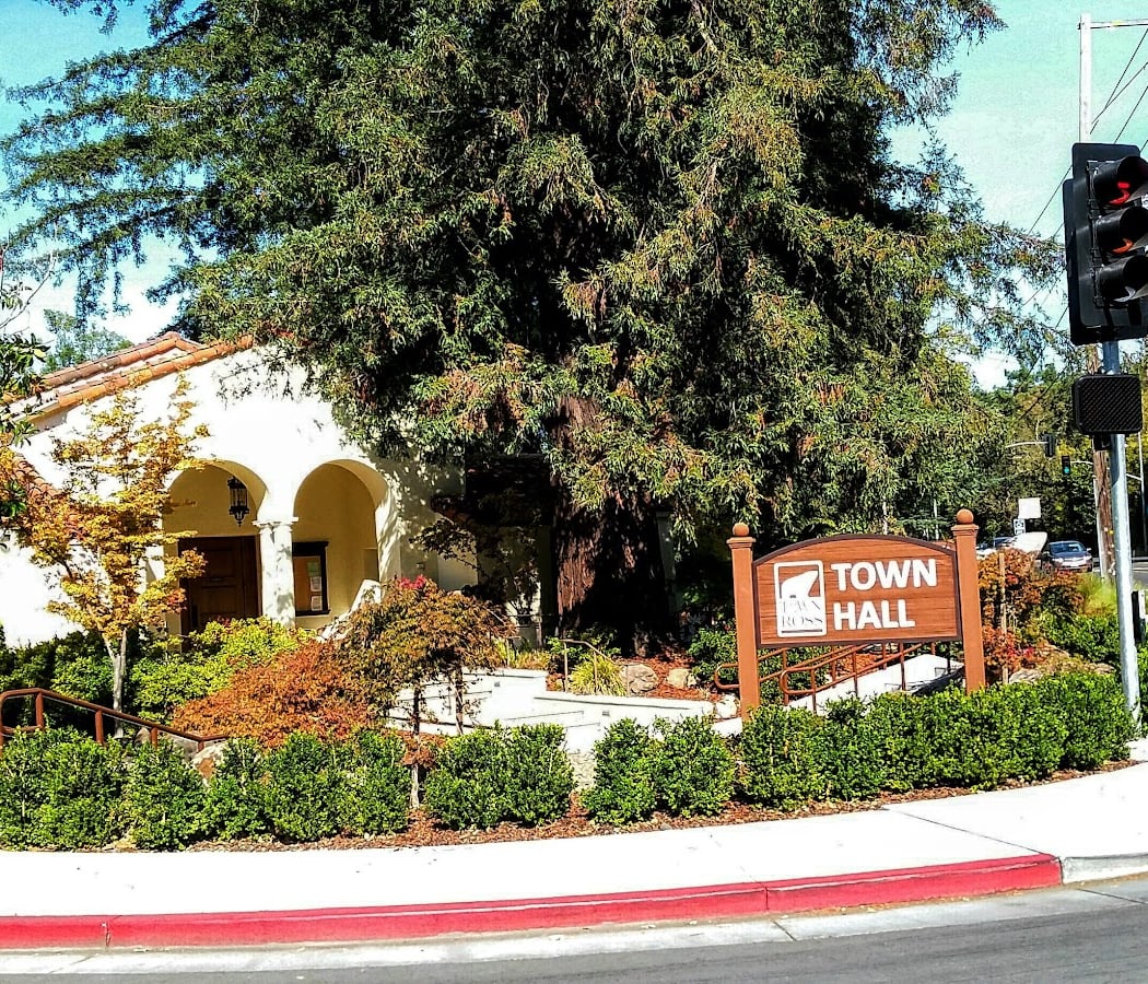 Ross Town Hall 1