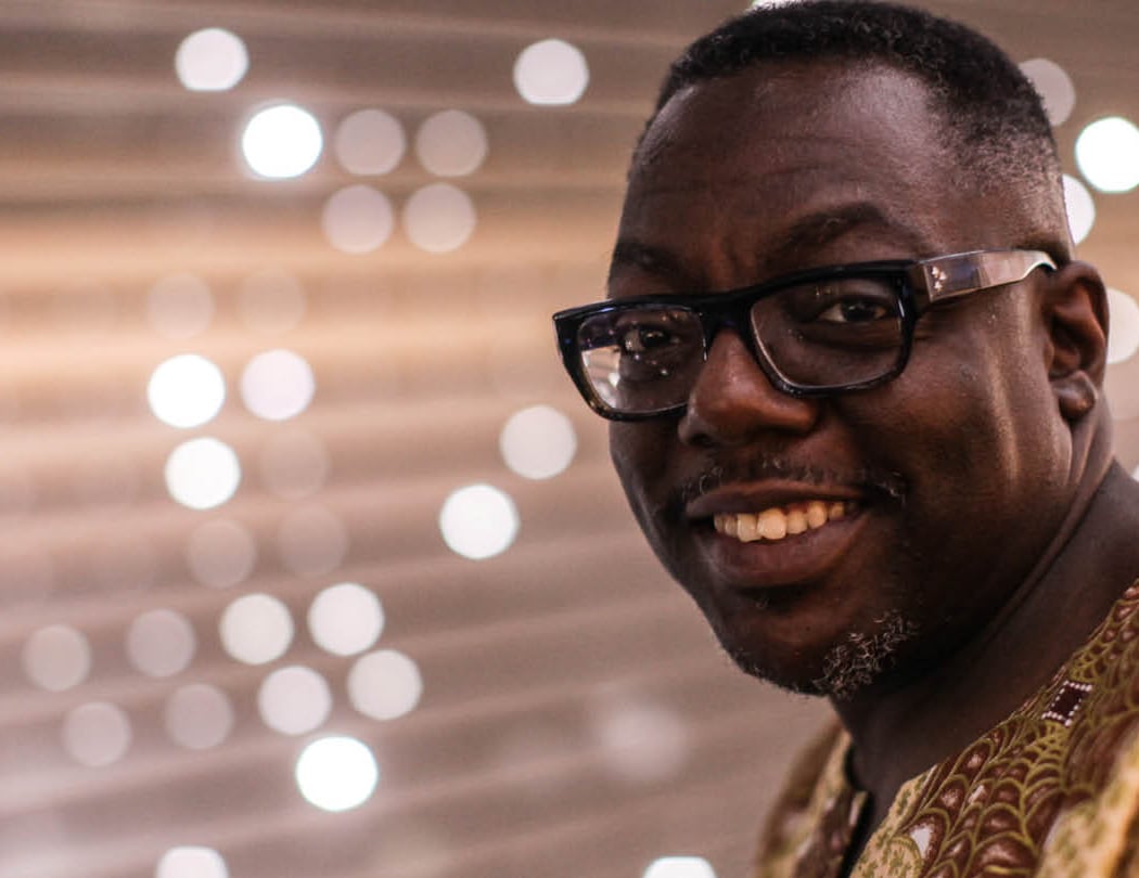 Cyrus Chestnut plays A Charlie Brown Christmas 1