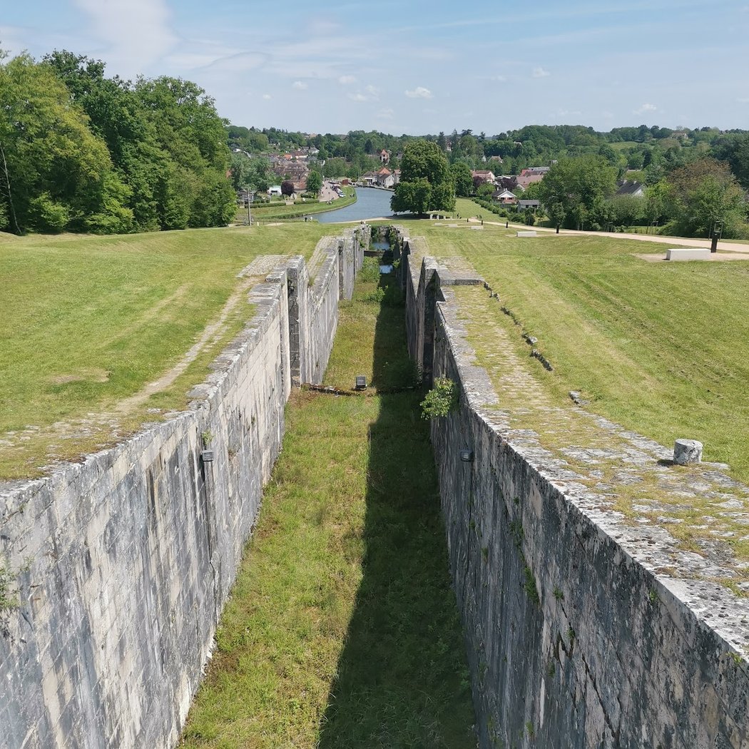 The 7 Locks of Rogny 3