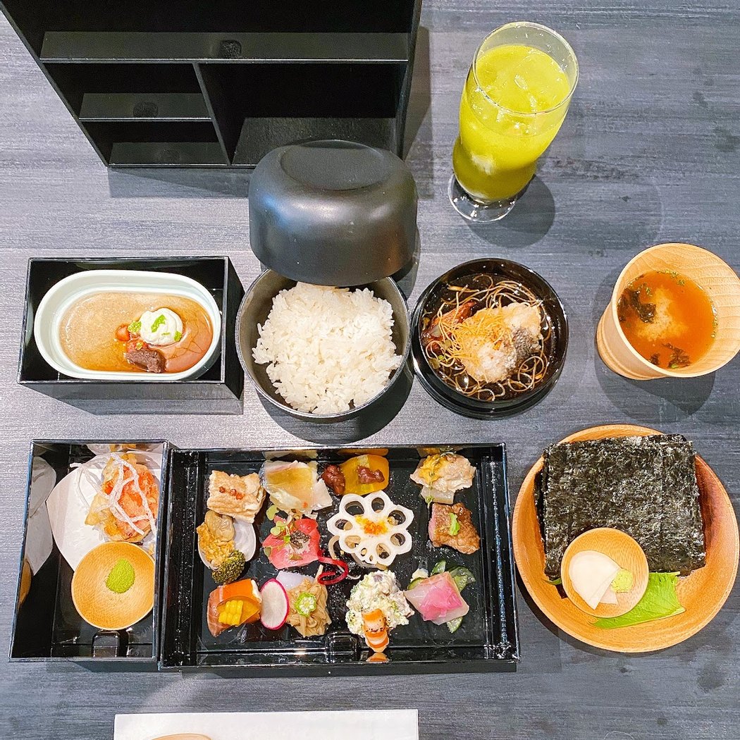 Sushi Muse 2