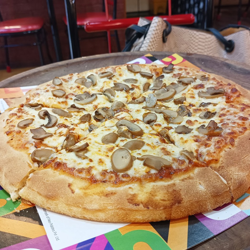Chicago Pizza Koramangala | Best Pizza in Bangalore 1