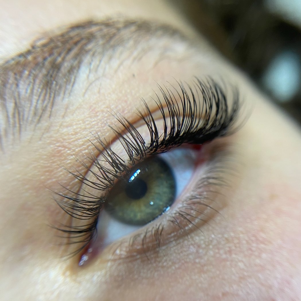 Institute Maison Emeraude Training | Makeup Semi Permanent | Extensions De Cils 1