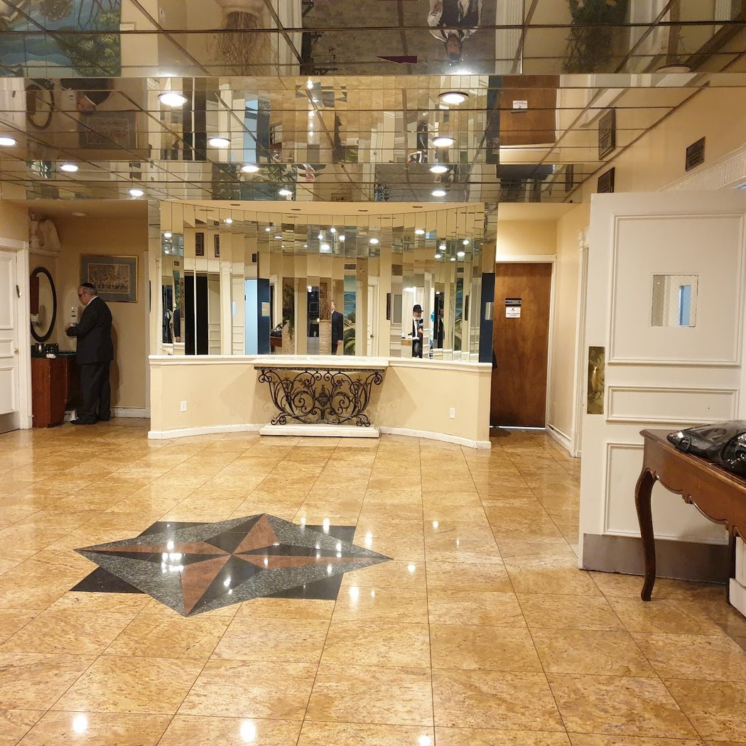 Cong. Kneseth Israel The White Shul 2