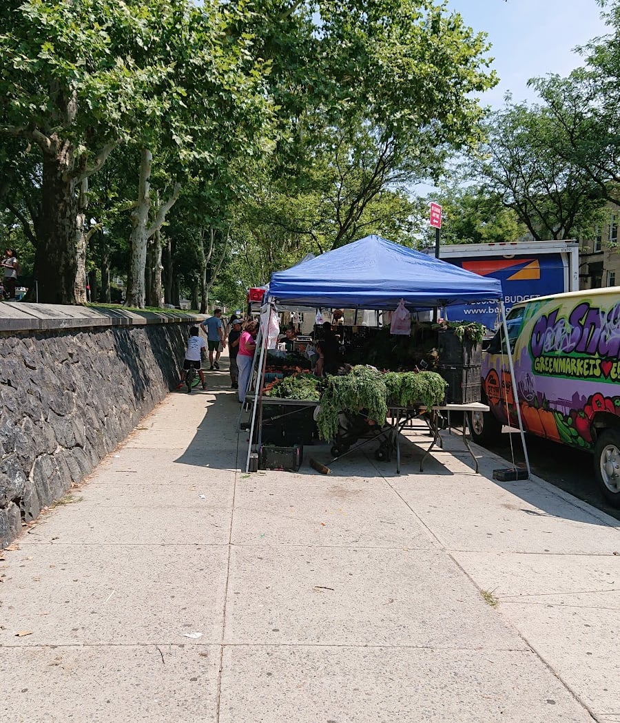 7th Ave Sunset Park Greenmarket 3