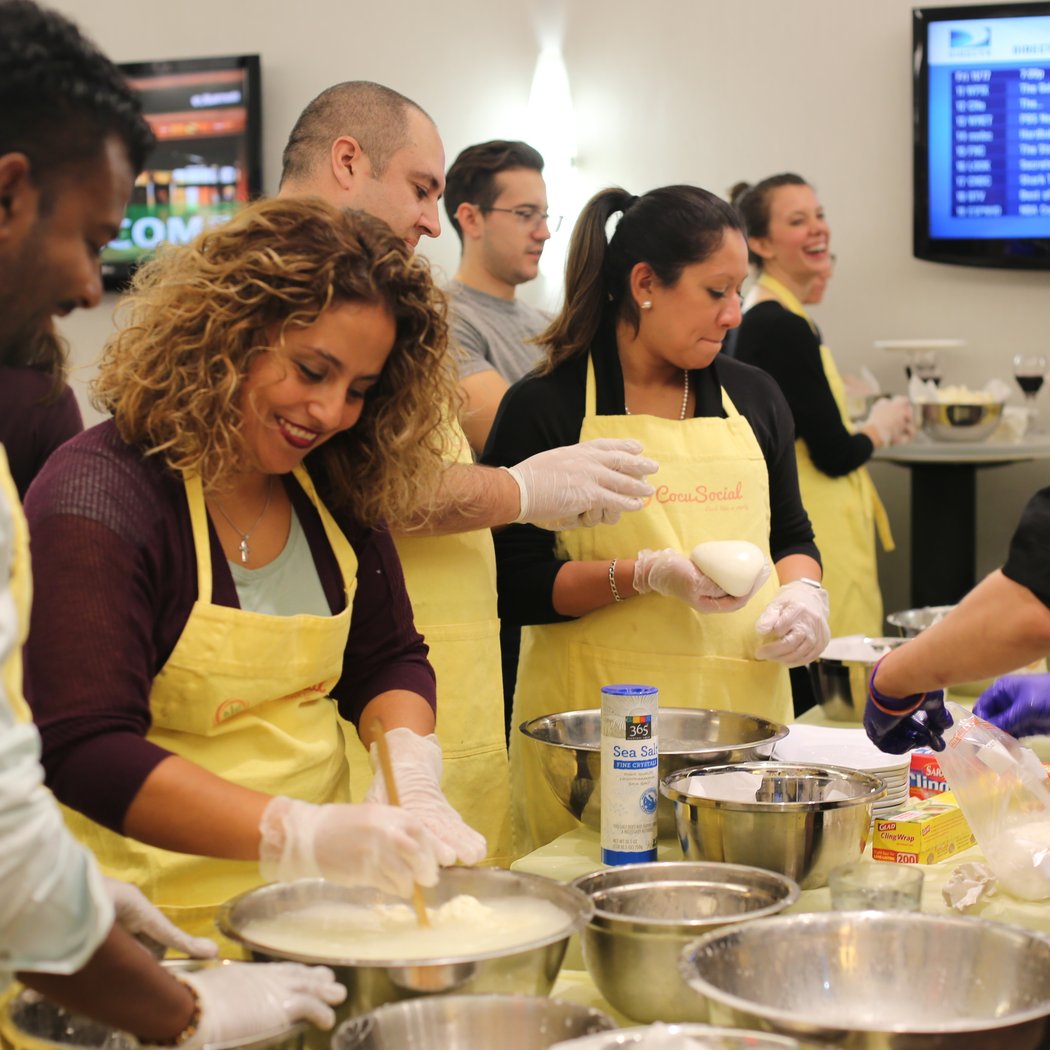 Fresh Mozzarella and Burrata Cooking Class 3
