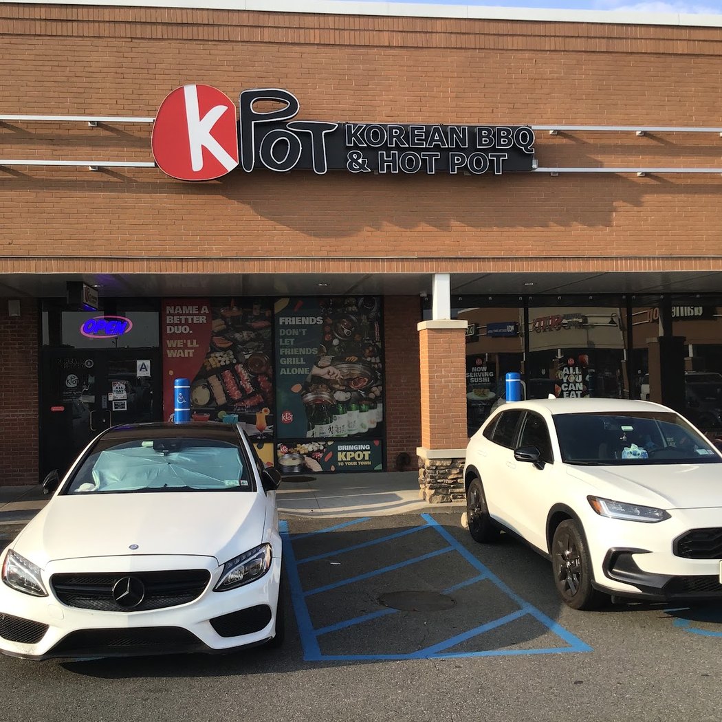 KPOT Korean BBQ, Hot Pot & Sushi 2