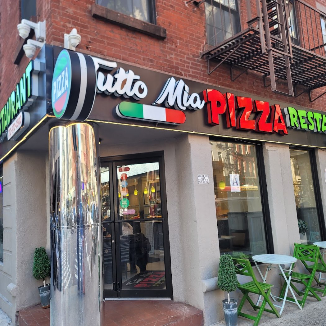 Tutto Mia Pizza Restaurant 2