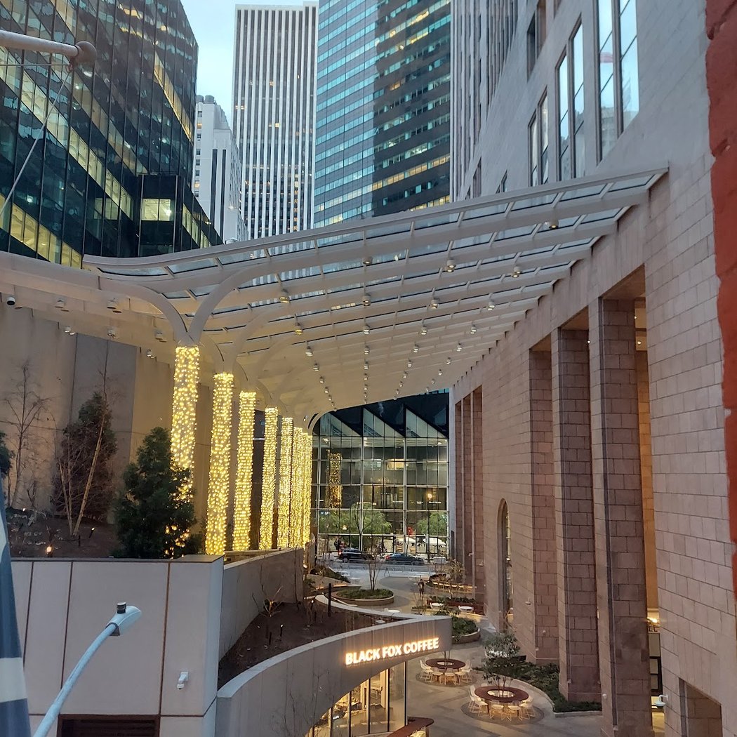 550 Madison 1