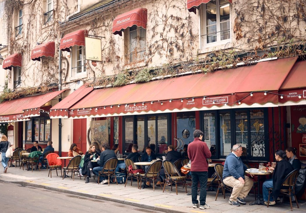 Rue des Rosiers 4