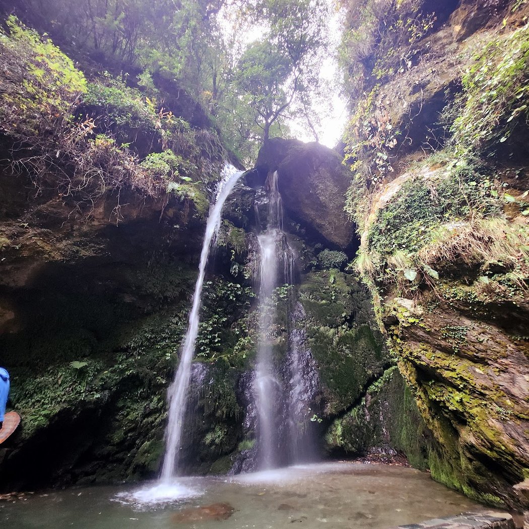 Jibhi Waterfall 3