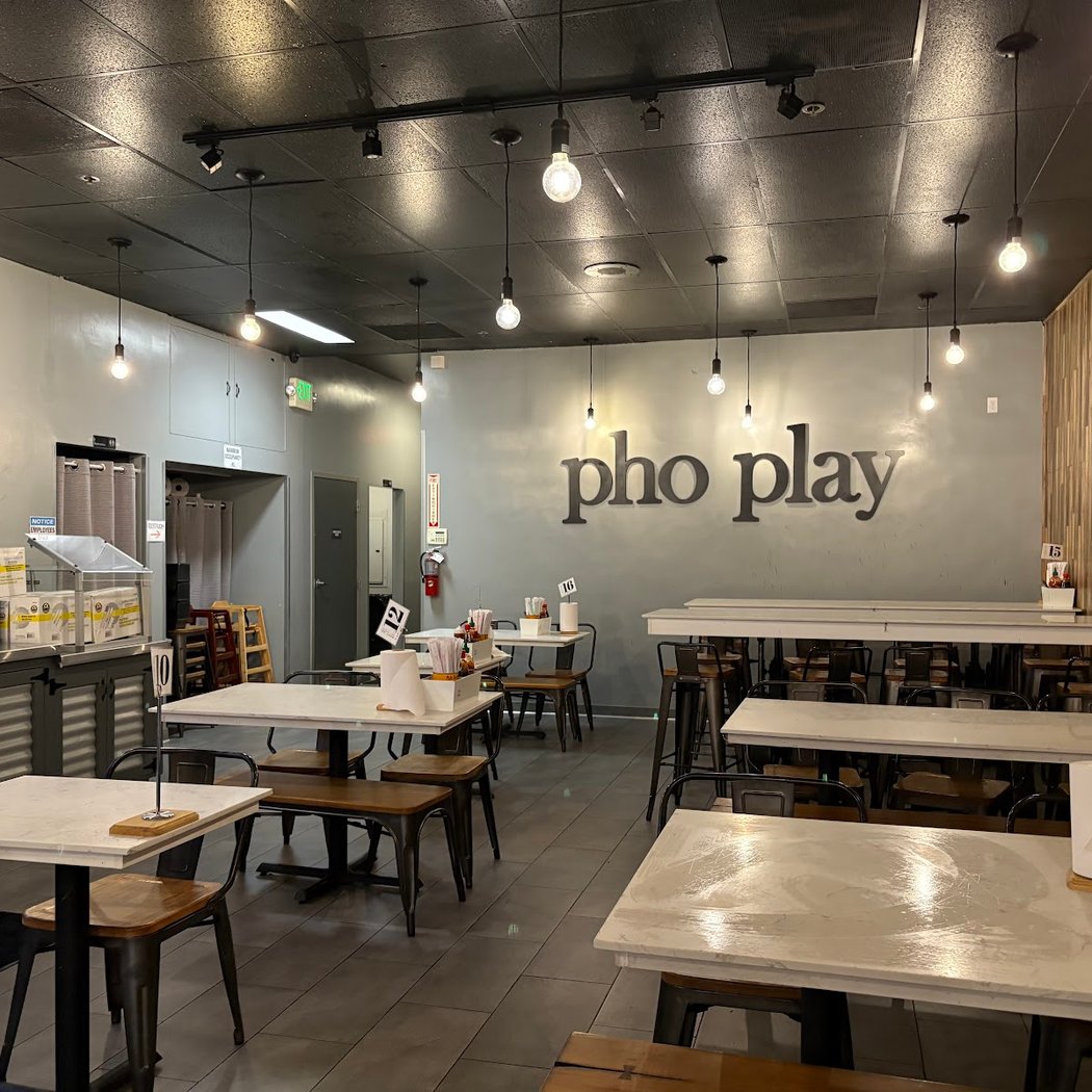 Pho Play 2
