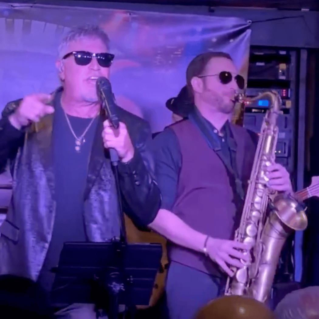 Billy 6 Show 1