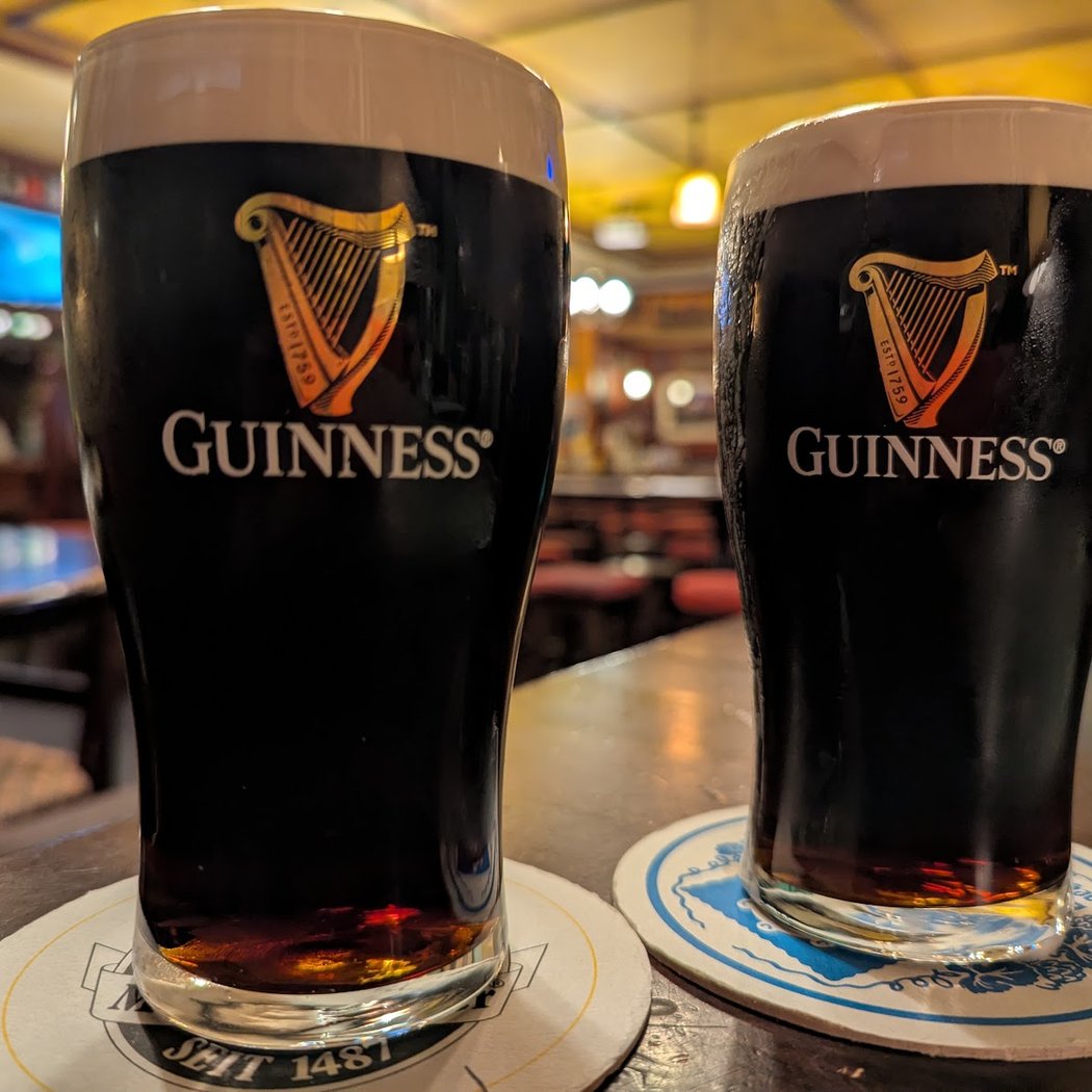 Kennedy's Bar and Restaurant 1